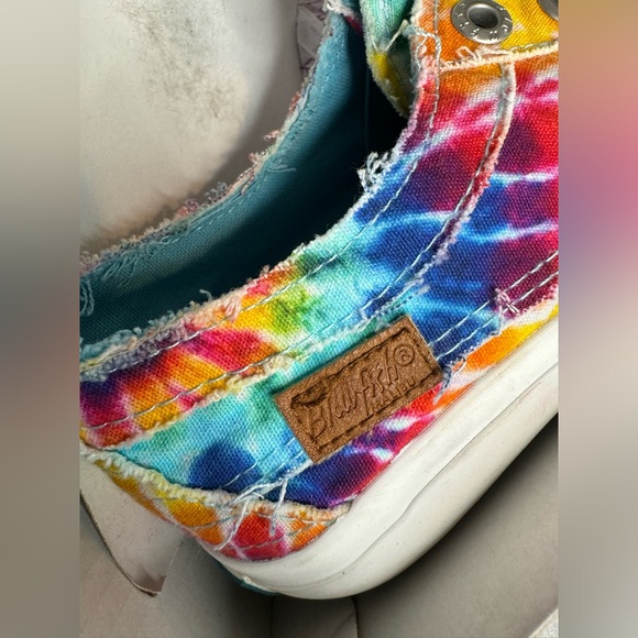 Blowfish Sneakers - Picture 8 of 9